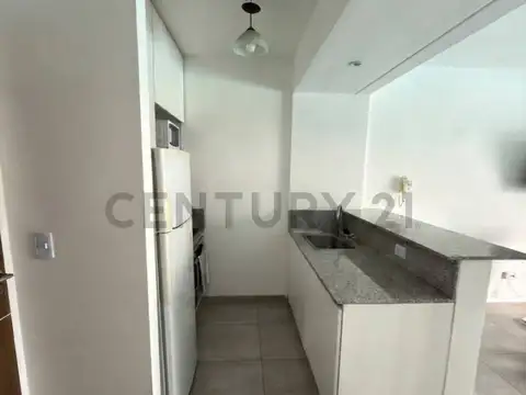 VENTA MONOAMBIENTE CON BALCÓN Y VISTA A LA LAGUNA – AQUA 5, LAGOON PILAR