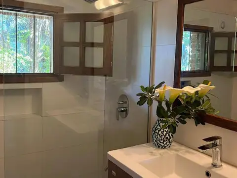 Casa en Alquiler Temporal con 1 cochera