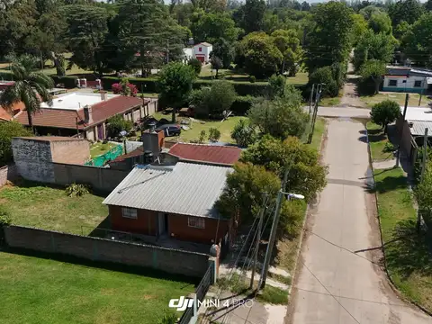 Venta casa 3 ambientes con lavadero y guardador