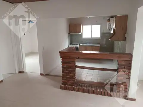 Depto Tipo Casa 3 ambientes con 1 baño