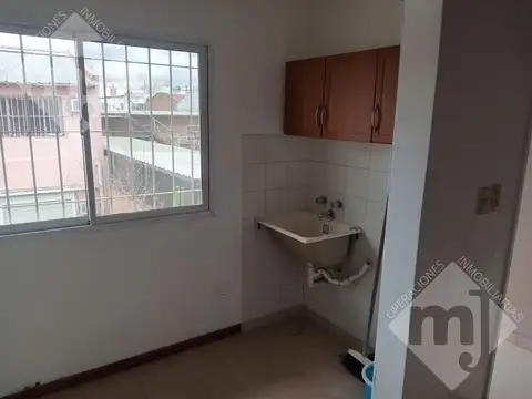 Depto Tipo Casa en Alquiler al Noreste