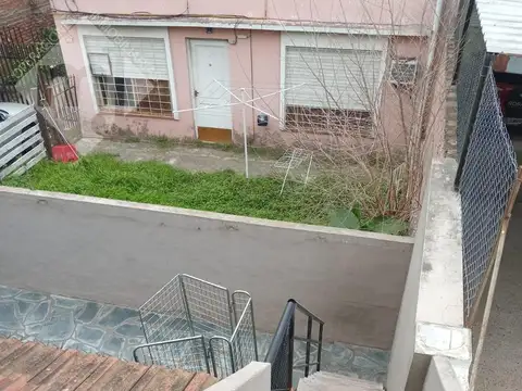 Depto Tipo Casa en Alquiler de 2 dormitorios