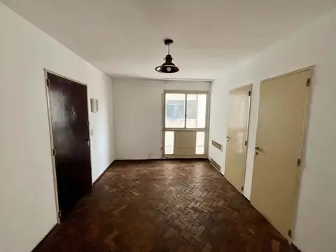 Depto 1 Dormitorio sobre Peatonal. Ideal Inversión