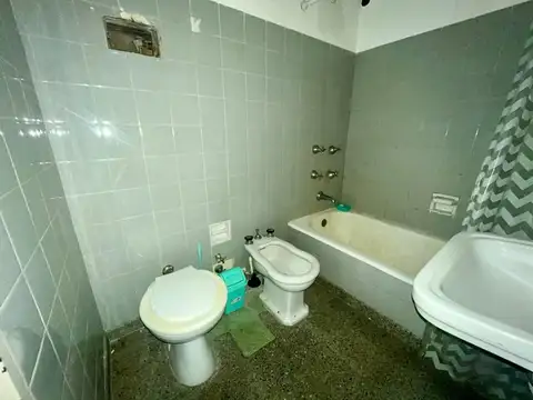 Depto 1 Dormitorio sobre Peatonal. Ideal Inversión