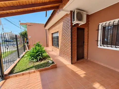Casa en Venta en Villa de Mayo, USD 86.000