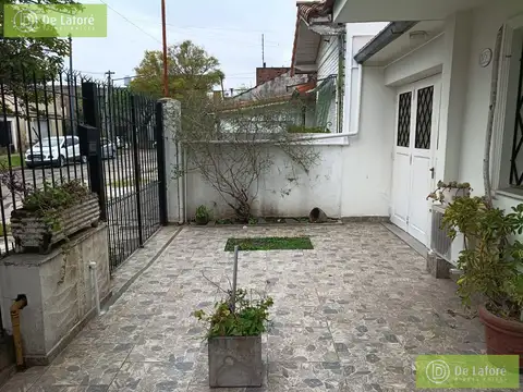 Depto Tipo Casa en Alquiler de 4 ambientes