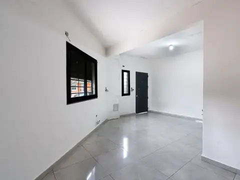Venta Depto 2 ambientes con patio en Villa Bosch