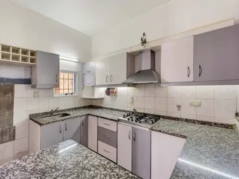 Depto Tipo Casa en Venta de 4 dormitorios