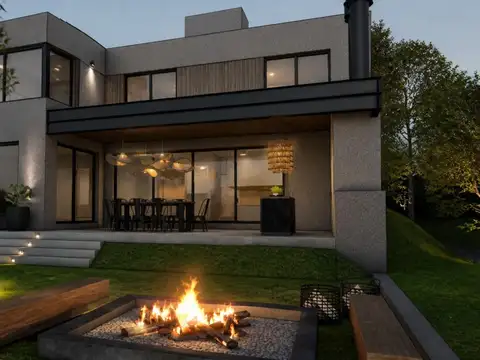 Casa en Venta con 4 cocheras