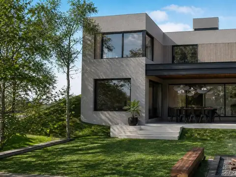 Casa 4 ambientes con 3 baños