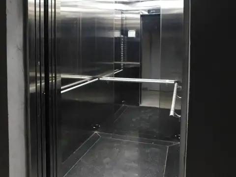 Departamento 6 ambientes con 4 baños