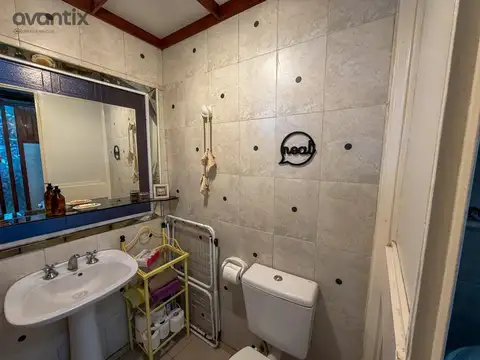 Casa 4 ambientes con 2 baños