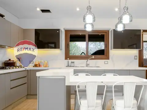 CASA EN VENTA CANNING SANTA RITA