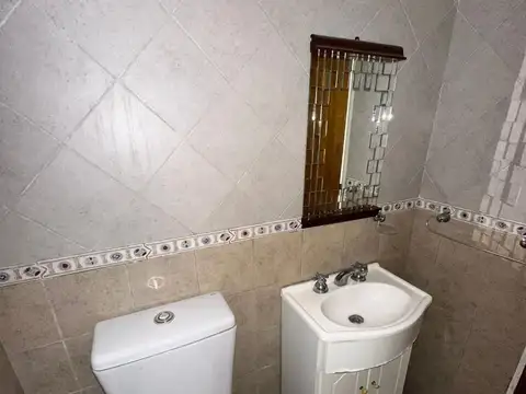 Depto Tipo Casa en Venta con 1 cocheras