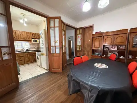 Teniente Rangugni 3800, Piso 0