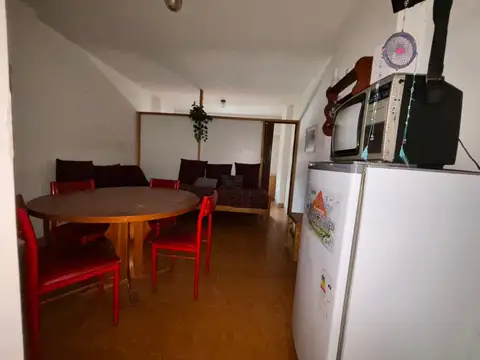 DEPARTAMENTO A 1 CUADRA DE LA PLAYA .-