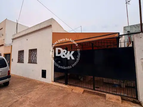 Casa en venta de 2 dormitorios c/cochera en Loma Hermosa