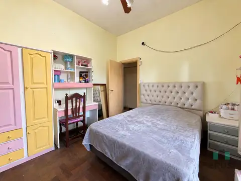 CASA EN VENTA 4 AMBIENTES EN LLAVALLOL