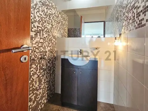 Gavilán 300, Piso 6