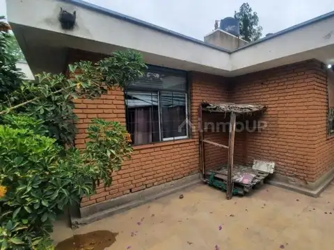 Casa 5 ambientes con 1 baño