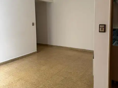 Departamento en Venta en Ramos Mejía, USD 75.500