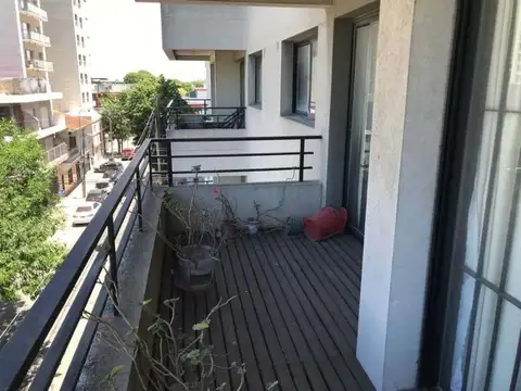 Departamento 3 amb con cochera en centro de Berazategui muy buena vista