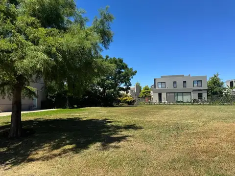 Terreno en Venta en Ayres Plaza, USD 190.000