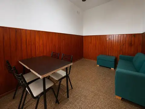 Depto Tipo Casa 2 ambientes con 1 baño