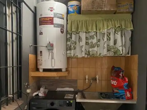 Depto Tipo Casa en Venta 52 años