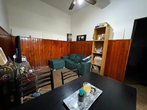 Depto Tipo Casa en Venta 52 años