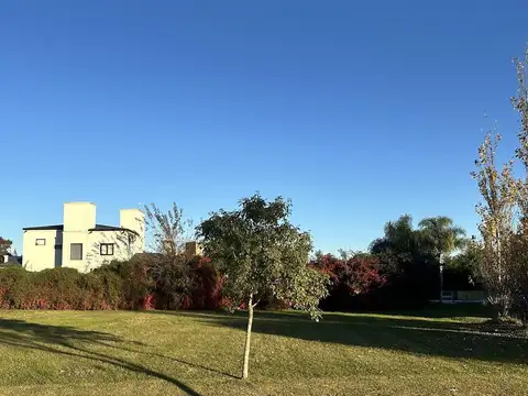 Terreno en barrio los bretes