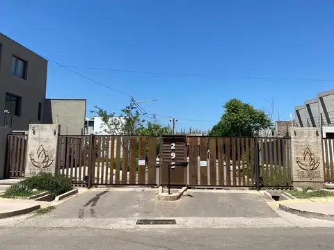 Dúplex en Venta en B° Los Agaves Carrodilla Lujan