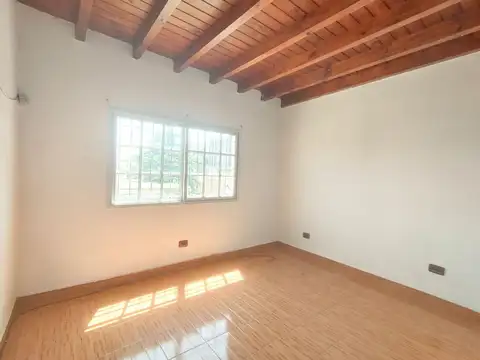 Venta Depto. Duplex 4 ambientes Villa Ballester