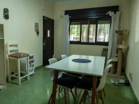 Depto Tipo Casa en Venta de 4 ambientes