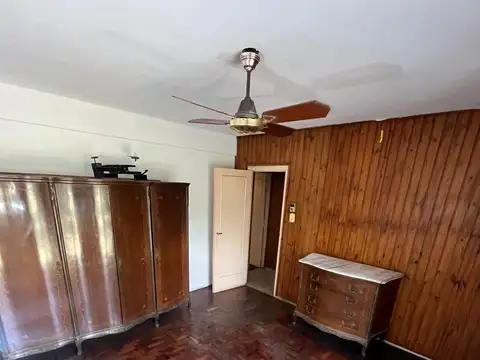 Depto Tipo Casa en Venta 50 años