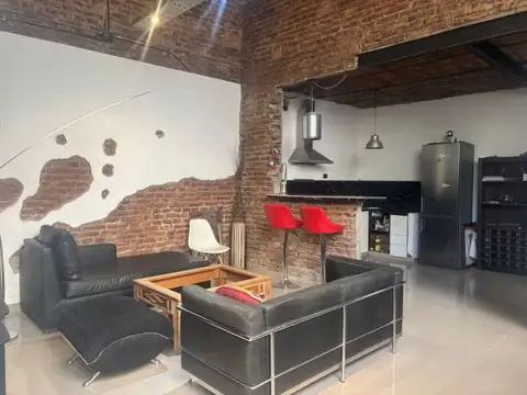 CASA EN PH  EN VILLA URQUIZA  AL FRENTE CON COCHERA