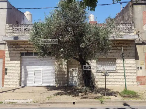 Casa - Venta - Argentina, La Matanza - LAS HERAS 2611