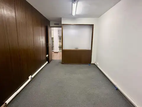 Oficina en Alquiler al Este