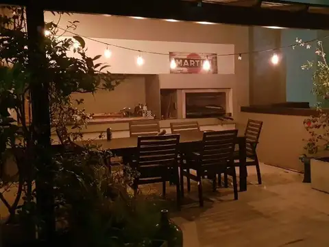 Alquiler de 2 ambientes con mega terraza propia en Green Tower!!!