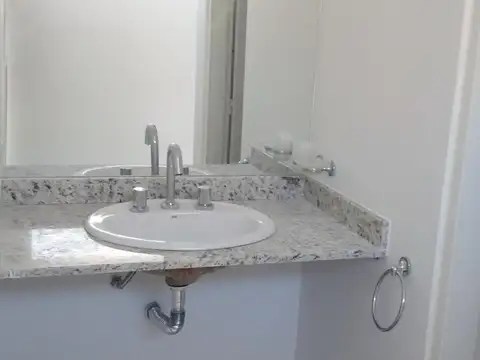 Departamento en Alquiler en Alberdi, $ 625.000