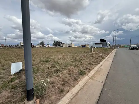 VENTA LOTE CUESTAS DE MANANTIALES APTO DUPLEX