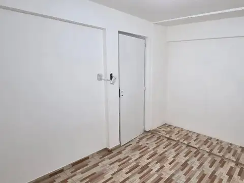 CASA EN BARRIO CIRSUBDOZ - LAS HERAS