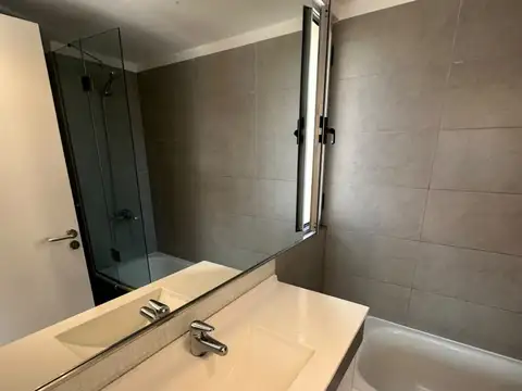 Departamento en Alquiler con 1 cocheras