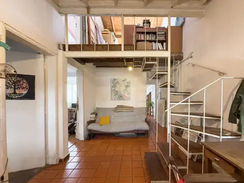 Depto Tipo Casa en Venta de 5 ambientes