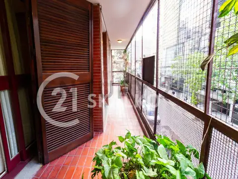 VENTA DEPARTAMENTO TRES DORMITORIOS + COMODIN, TRES BAÑOS, BALCÓN AL FRENTE, BARRIO MARTIN, ROSARIO