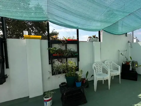 Depto Tipo Casa en Venta de 4 ambientes