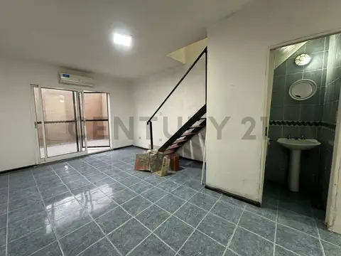 Depto Tipo Casa en Venta al Oeste