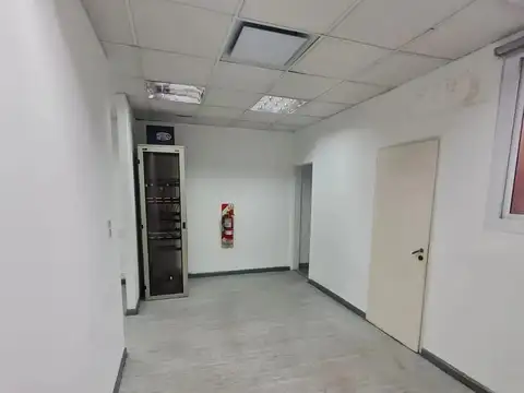 Oficina Monoambiente con 2 baños