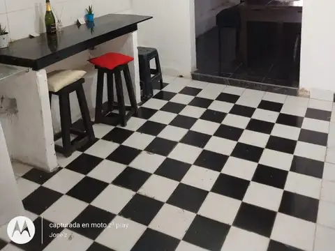 Policastro N°1990 e/ Bs. As.