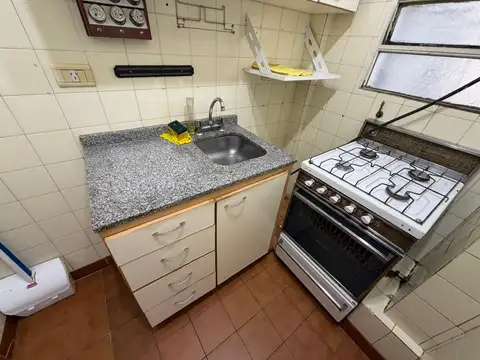 Departamento en Alquiler en Parque Centenario, $ 600.000